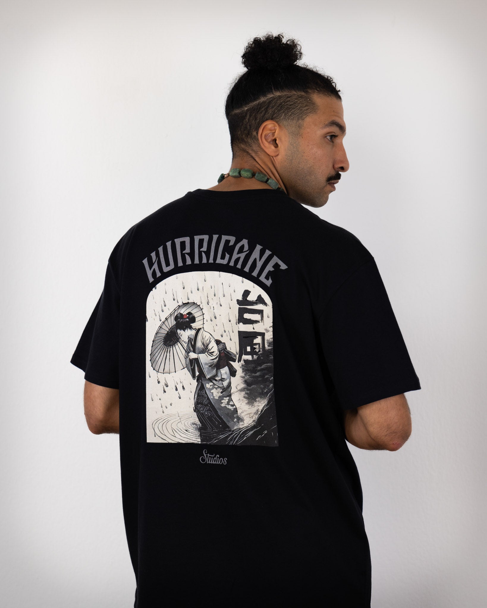 Short-Sleeve T-Shirt / Onna-Bugeisha / Black