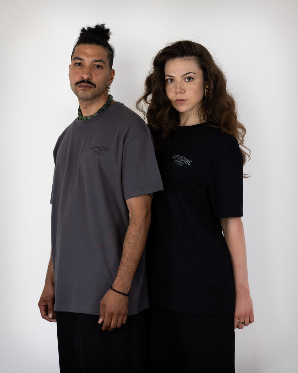 Short-Sleeve T-Shirt / Shiroi Hayabusa / Dark Grey